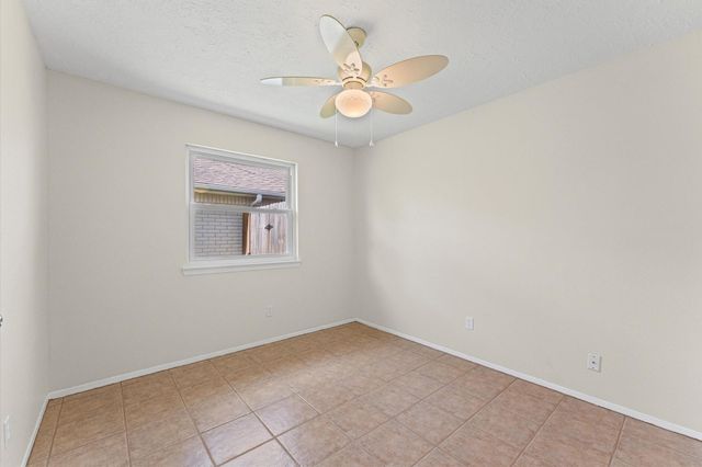 2816 Forest Point Drive, League City, TX 77573