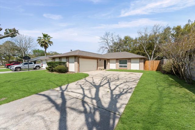 2816 Forest Point Drive, League City, TX 77573