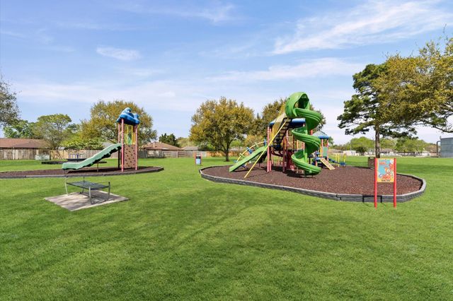 2816 Forest Point Drive, League City, TX 77573