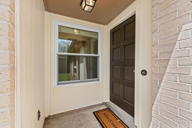 2816 Forest Point Drive, League City, TX 77573