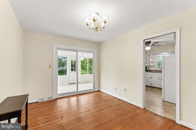 125 HILLCREST DR, Fredericksburg, VA 22401