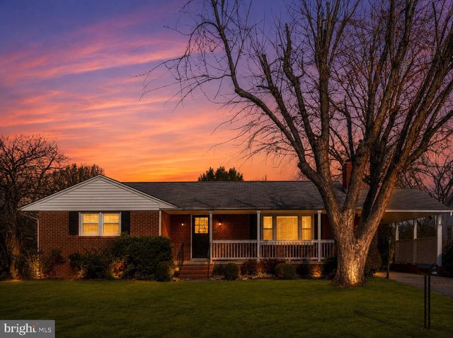 125 HILLCREST DR, Fredericksburg, VA 22401