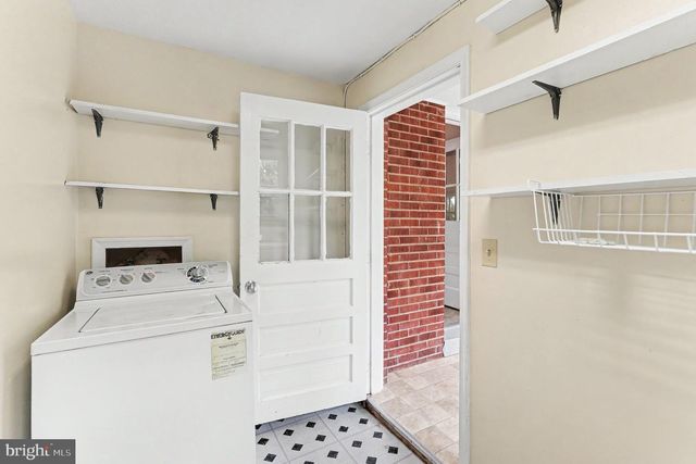 125 HILLCREST DR, Fredericksburg, VA 22401
