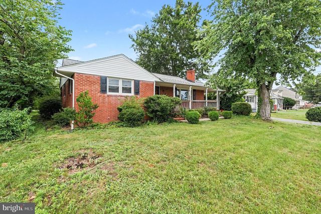 125 HILLCREST DR, Fredericksburg, VA 22401