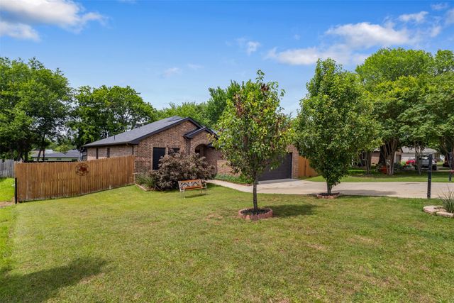 520 Stafford Drive, Seagoville, TX 75159