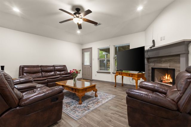 520 Stafford Drive, Seagoville, TX 75159