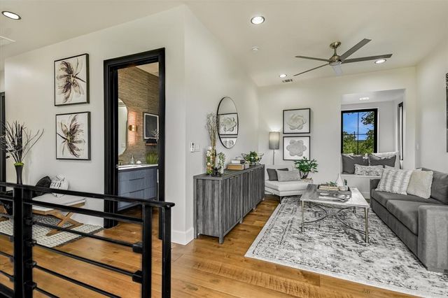 297 Blue Sky LN, Wimberley, TX 78676