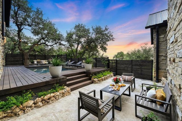 297 Blue Sky LN, Wimberley, TX 78676