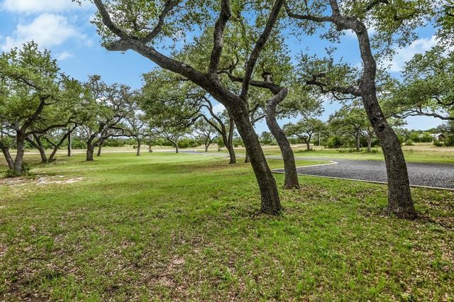 297 Blue Sky LN, Wimberley, TX 78676