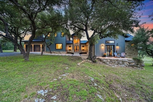 297 Blue Sky LN, Wimberley, TX 78676