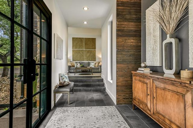 297 Blue Sky LN, Wimberley, TX 78676