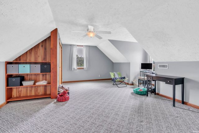 10922 E 1000 N, Kendallville, IN 46755