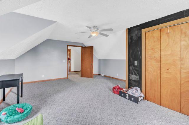10922 E 1000 N, Kendallville, IN 46755