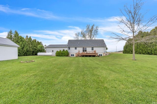 10922 E 1000 N, Kendallville, IN 46755