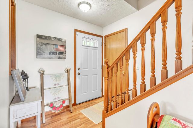 10922 E 1000 N, Kendallville, IN 46755