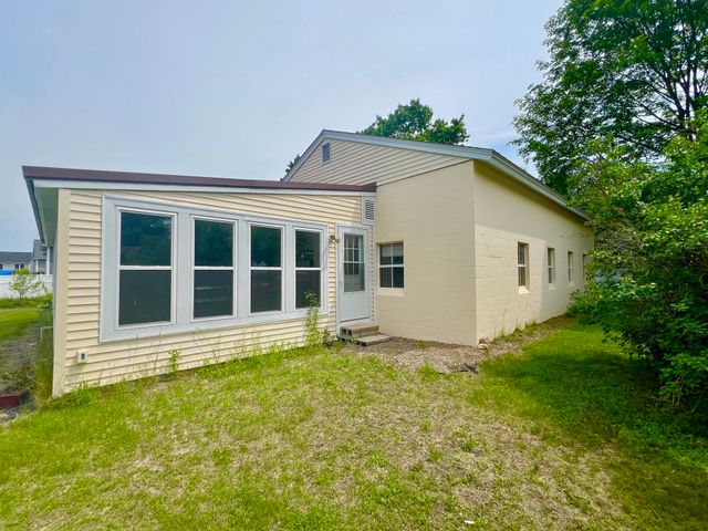 29 Spaulding Street, Milford, NH 03055