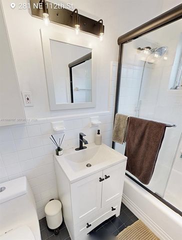 281 NE 112th St, Miami, FL 33161