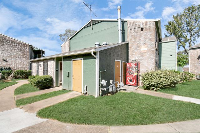 7700 W Airport Boulevard 0614, Houston, TX 77071