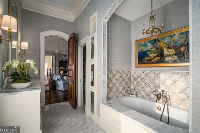 262 W Washington Street, Madison, GA 30650