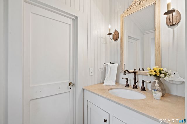 92 Bokum Road, Old Saybrook, CT 06475