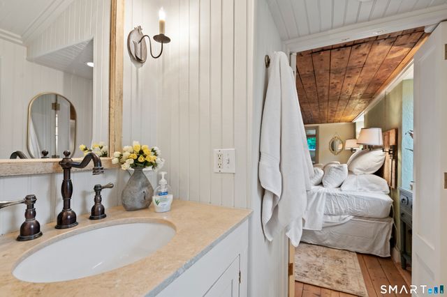 92 Bokum Road, Old Saybrook, CT 06475