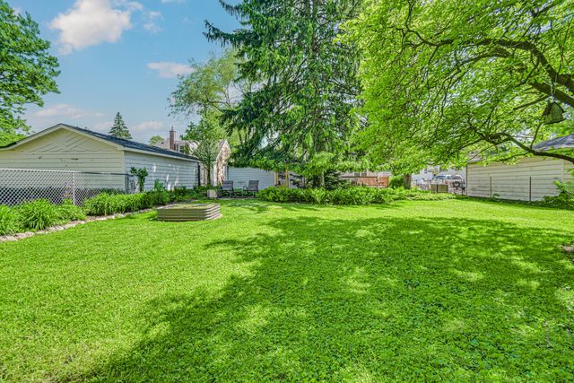 1322 Olive Road, Homewood, IL 60430