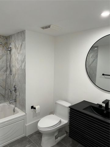 31 SE 5th Street 2103, Miami, FL 33131