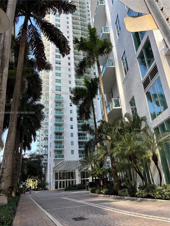 31 SE 5th Street 2103, Miami, FL 33131
