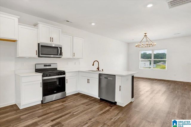 1028 ARCHERS TRAIL EAST E, Springville, AL 35146