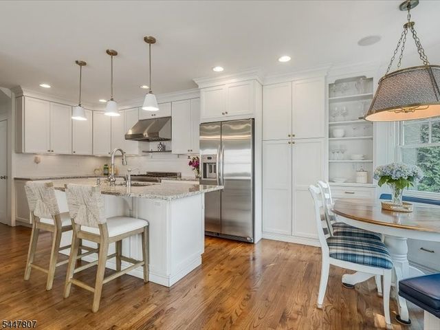 736 Fairacres Ave, Westfield Town, NJ 07090