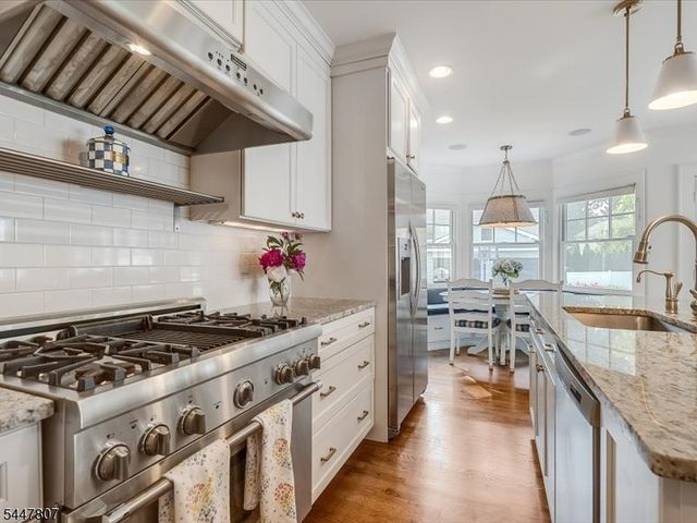 736 Fairacres Ave, Westfield Town, NJ 07090