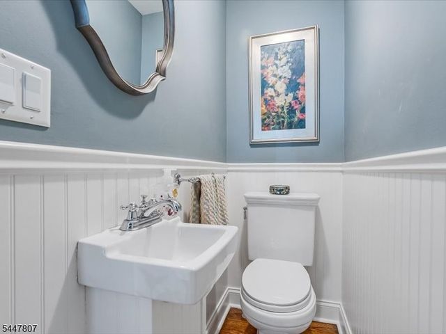 736 Fairacres Ave, Westfield Town, NJ 07090