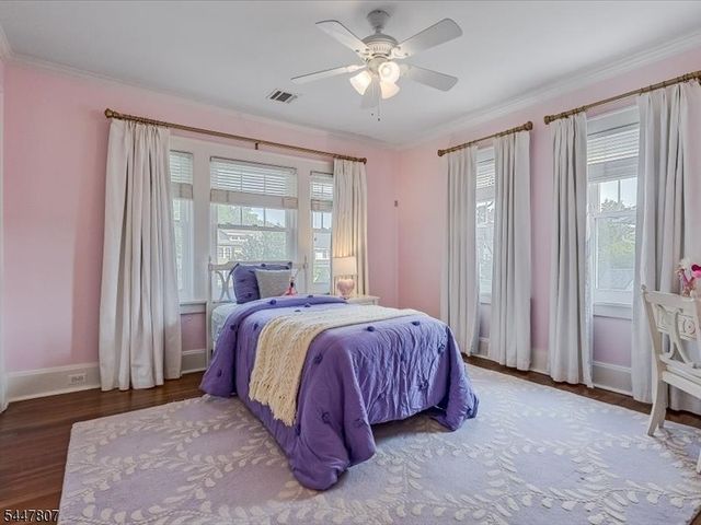 736 Fairacres Ave, Westfield Town, NJ 07090