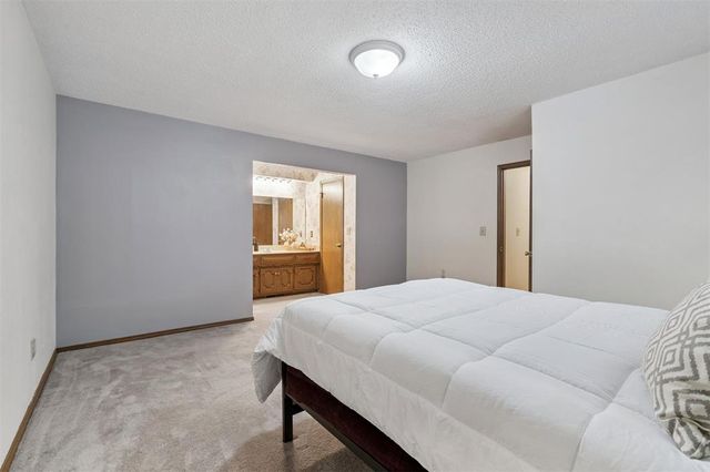 10108 S Ranchwood Manor Drive, Oklahoma City, OK 73139