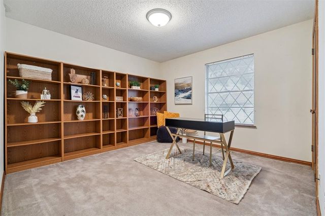 10108 S Ranchwood Manor Drive, Oklahoma City, OK 73139