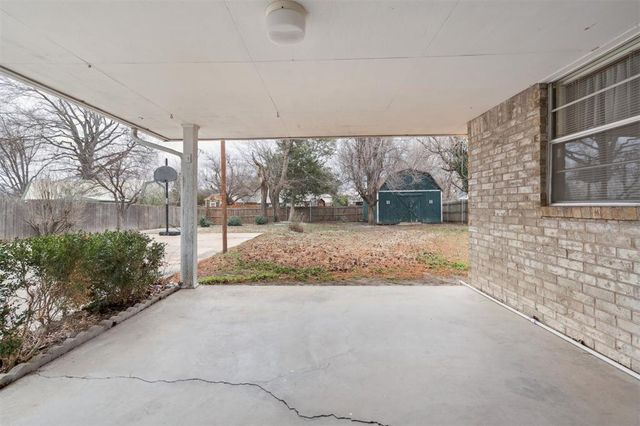 10108 S Ranchwood Manor Drive, Oklahoma City, OK 73139