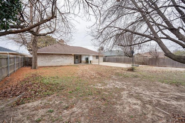 10108 S Ranchwood Manor Drive, Oklahoma City, OK 73139