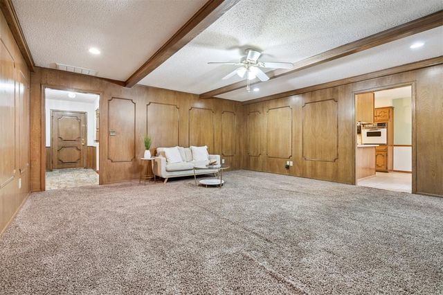 10108 S Ranchwood Manor Drive, Oklahoma City, OK 73139