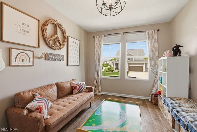 1955 Leisure Lane, Stow, OH 44224