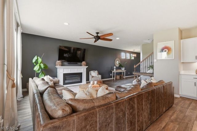 1955 Leisure Lane, Stow, OH 44224