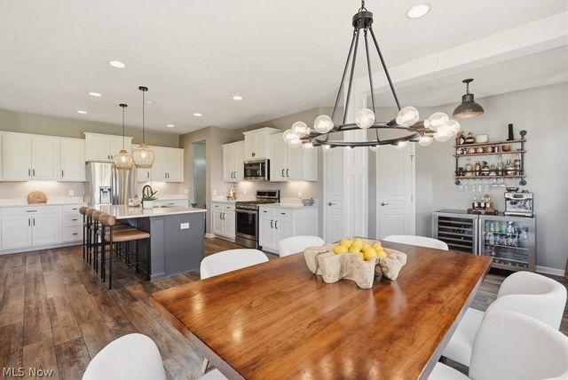 1955 Leisure Lane, Stow, OH 44224