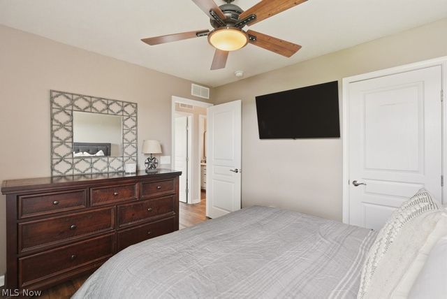 1955 Leisure Lane, Stow, OH 44224