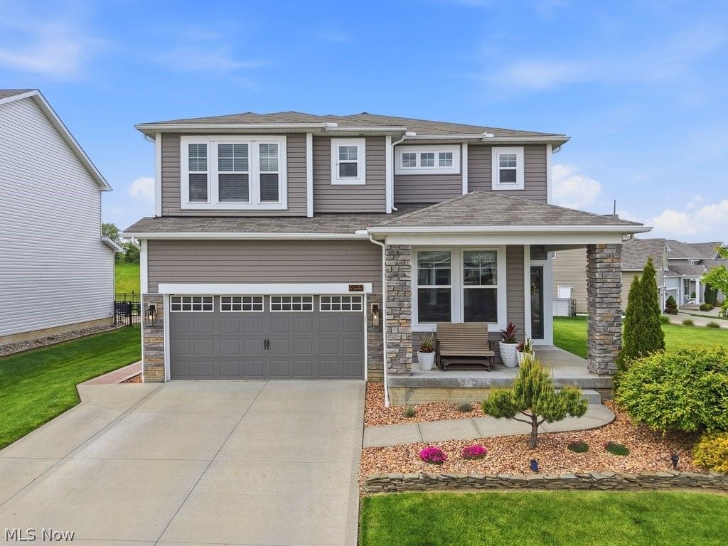 1955 Leisure Lane, Stow, OH 44224