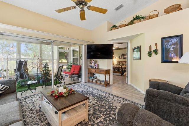 5213 LOCHMEAD TERRACE, Zephyrhills, FL 33541