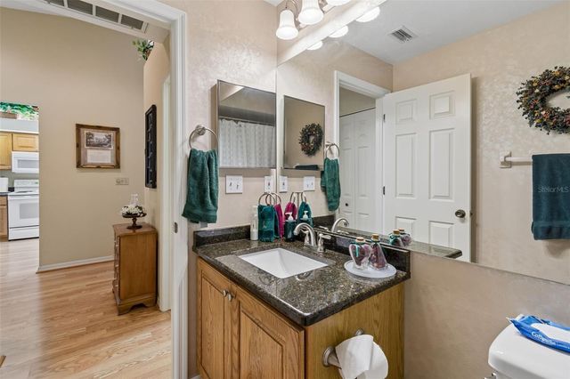 5213 LOCHMEAD TERRACE, Zephyrhills, FL 33541