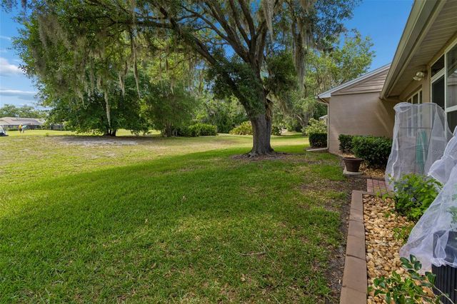5213 LOCHMEAD TERRACE, Zephyrhills, FL 33541