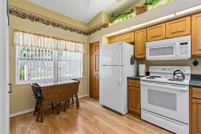 5213 LOCHMEAD TERRACE, Zephyrhills, FL 33541