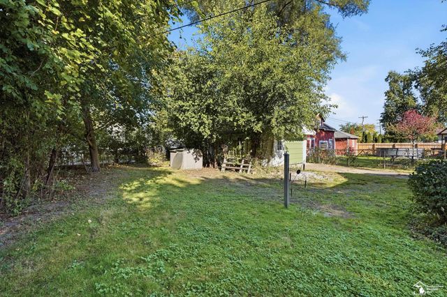 2946 4th Street, Trenton, MI 48183