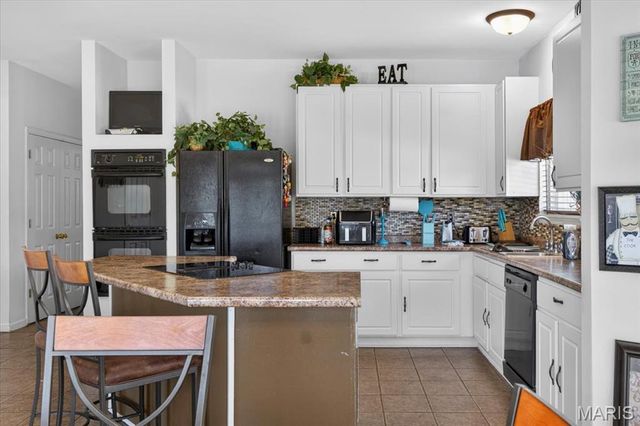 4216 Corrales Drive, Florissant, MO 63034
