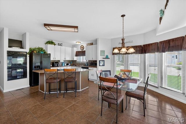 4216 Corrales Drive, Florissant, MO 63034